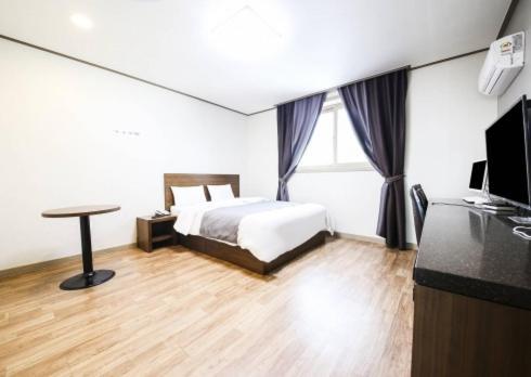 Hyundai Motel Gangneung Habitación foto